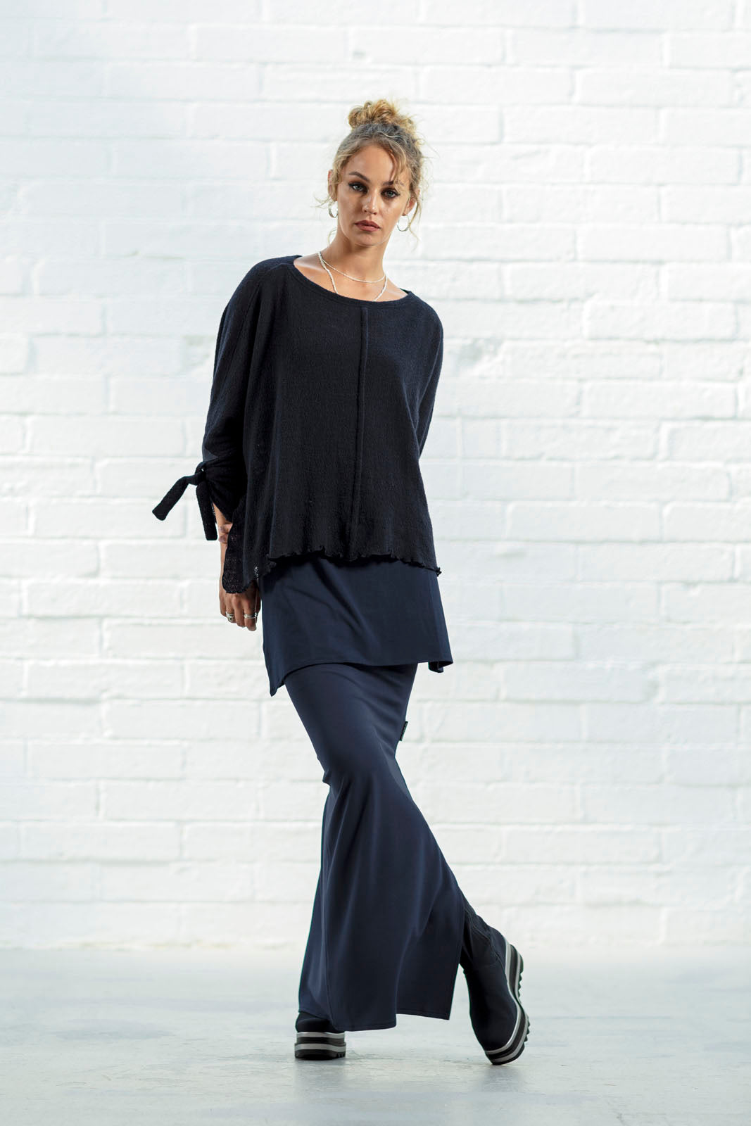 Navy Dafna Slit Skirt (REGULAR)