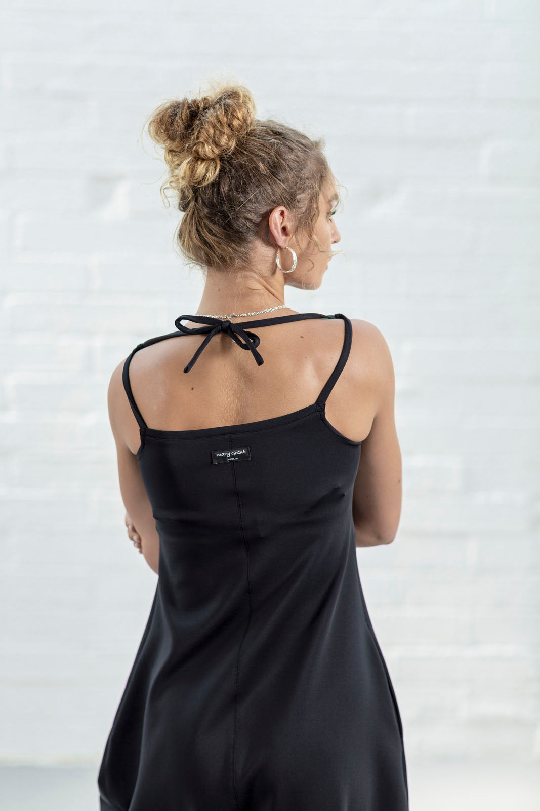 Willow Pinny Black