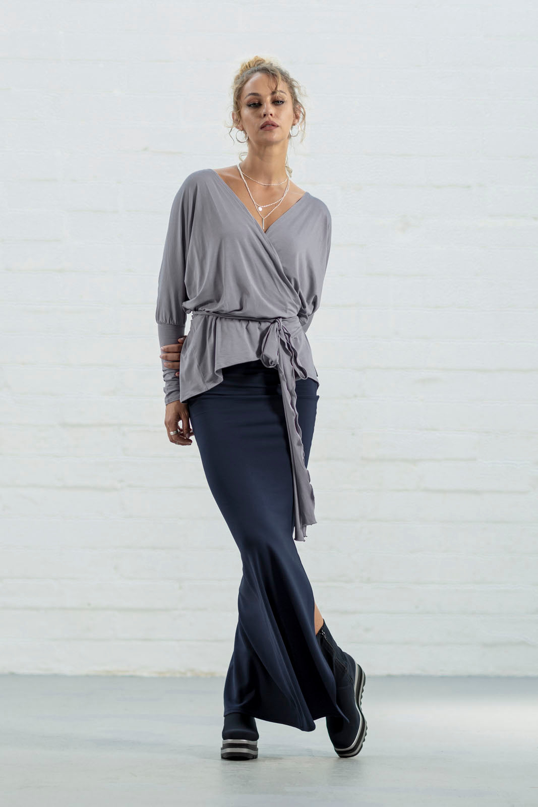 Navy Dafna Slit Skirt (REGULAR)