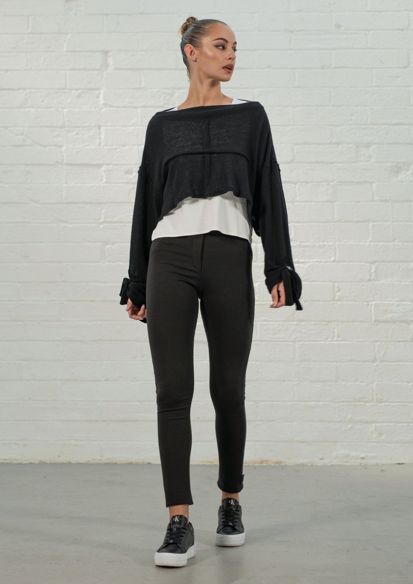 The Luna Jumper - Black