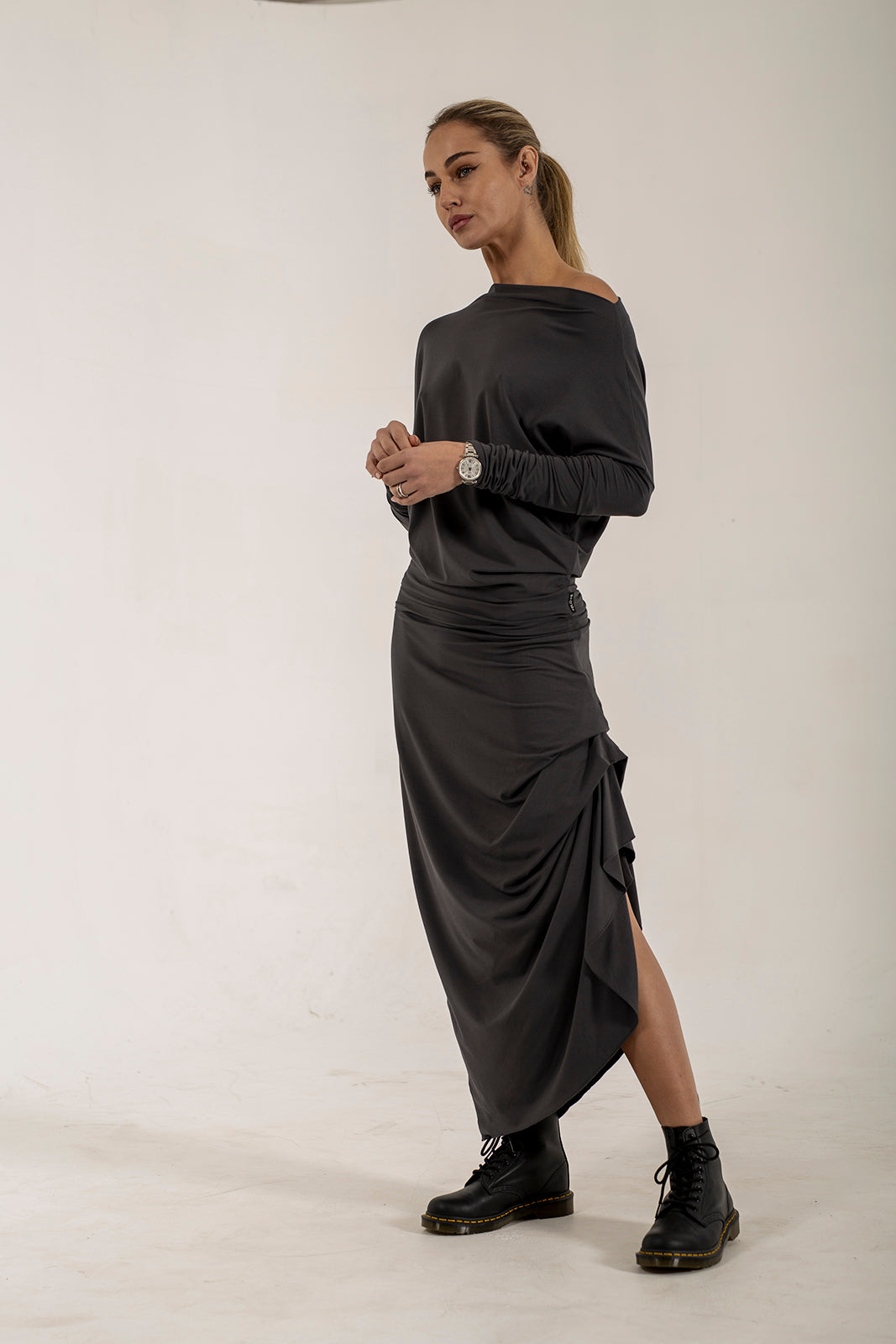 Abbe Viscose Jersey Asymetrical top (lead)