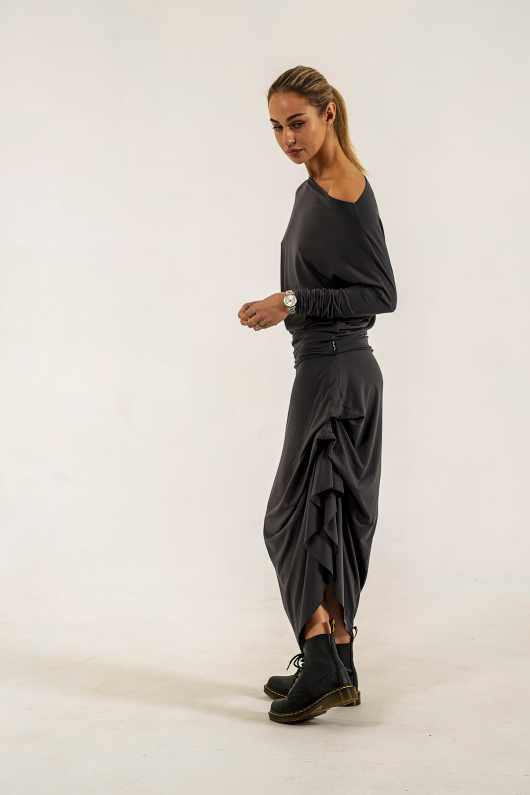 Abbe Viscose Jersey Asymetrical top (lead)