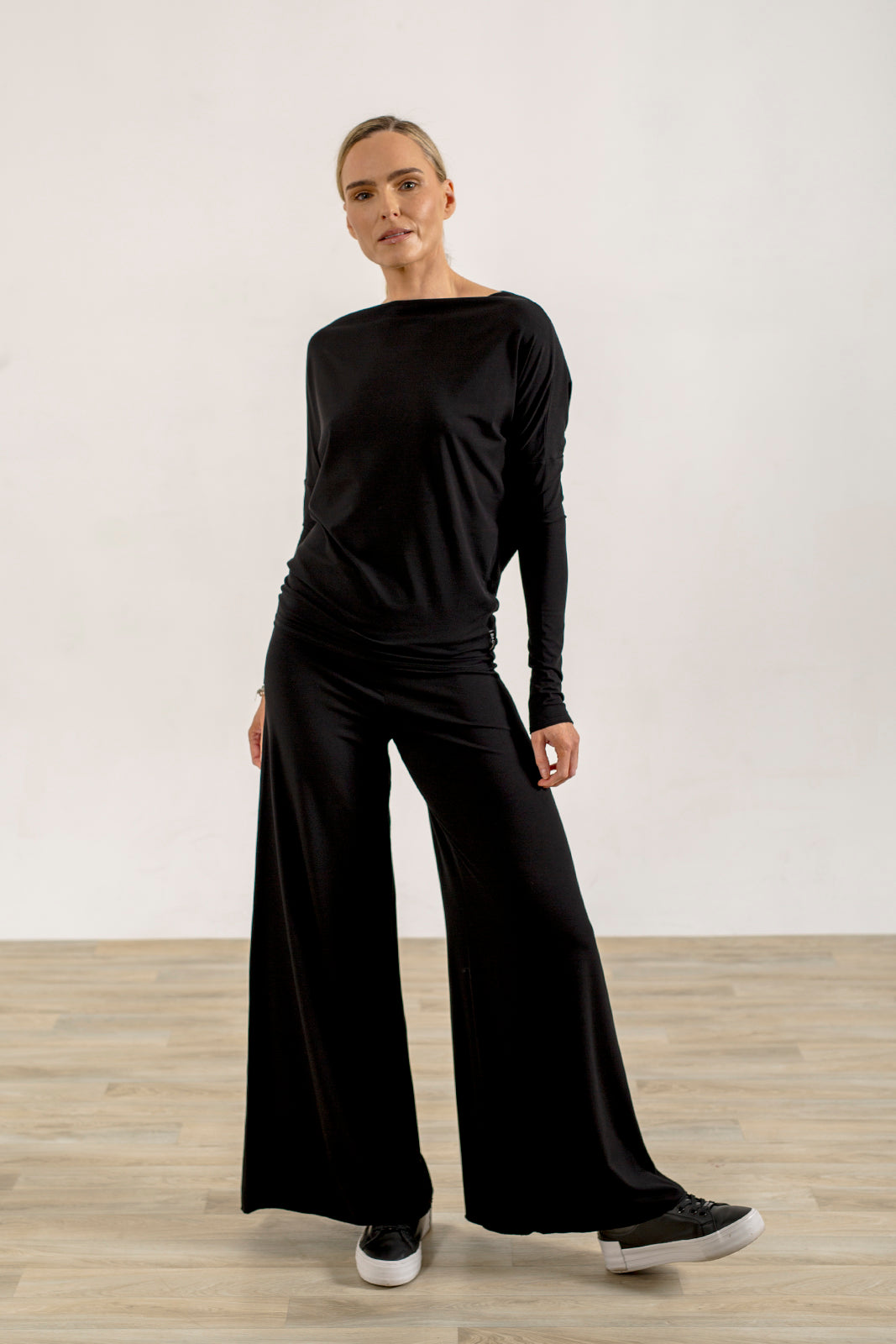 Abbe Viscose Jersey Asymetrical top (black)