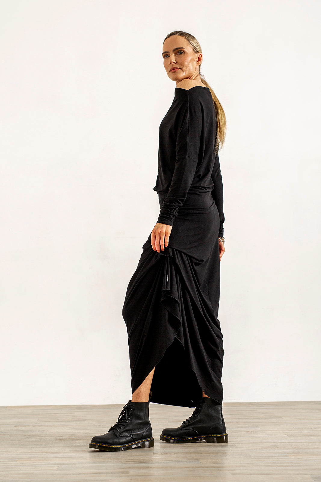 Harper Viscose Jersey Asymetrical Skirt (black)