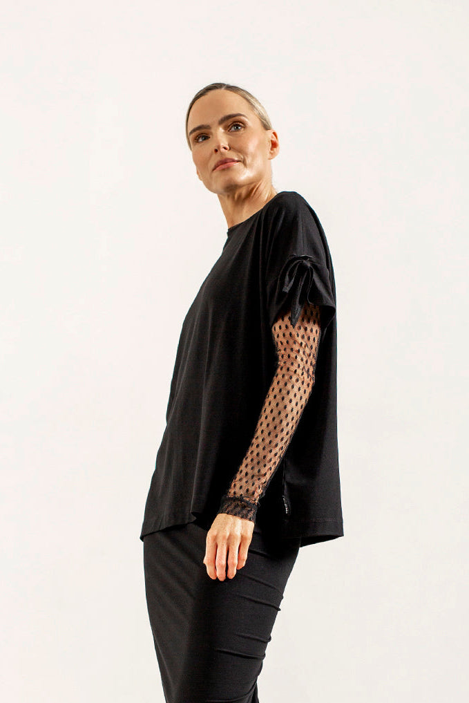 Kanchan Viscose Jersey Oversize Tee (black)