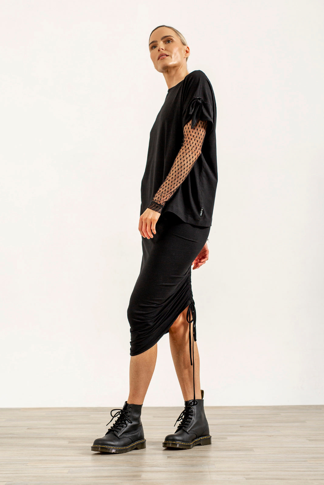 Kanchan Viscose Jersey Oversize Tee (black)