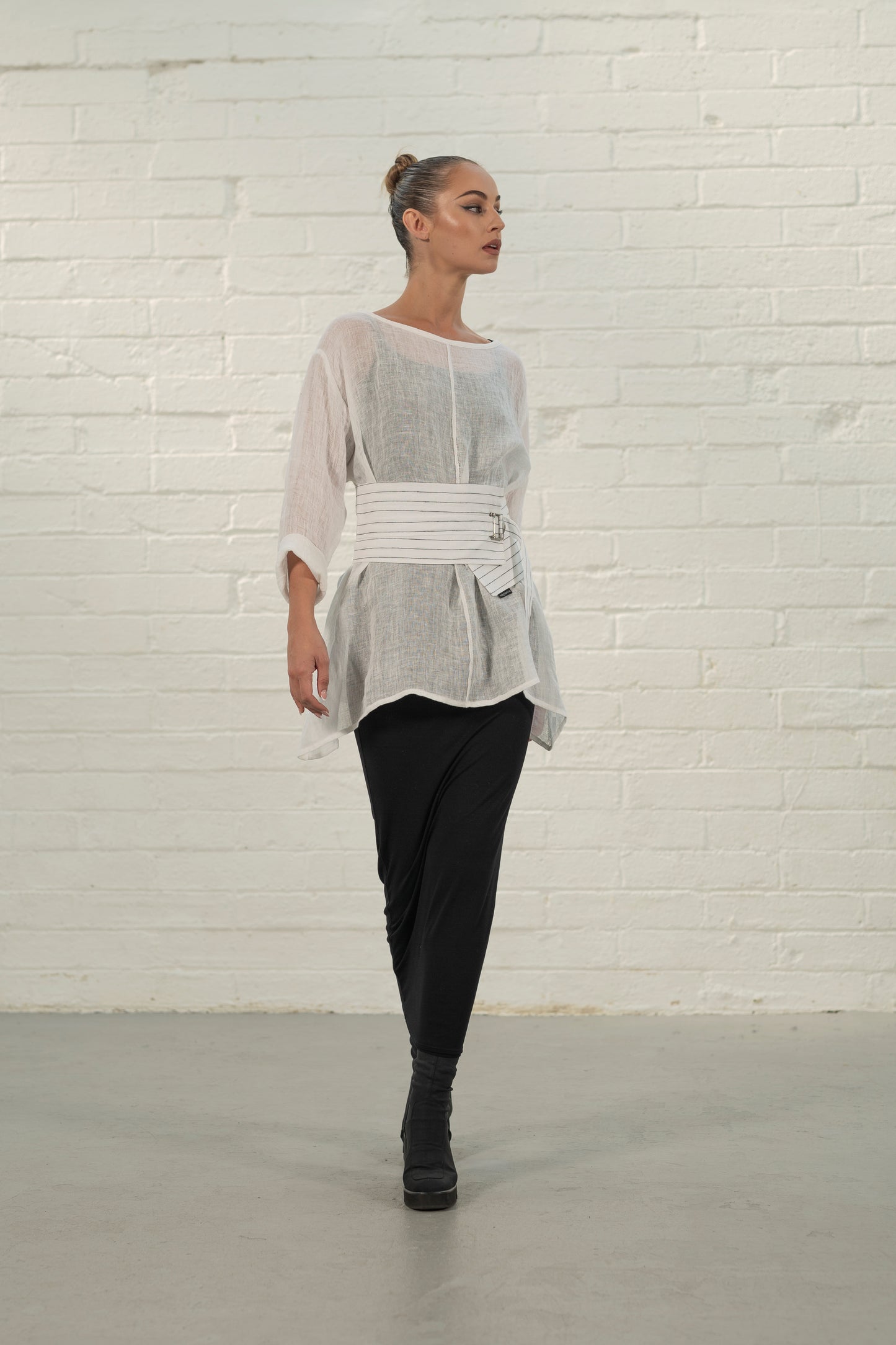 Silva White Linen Tunic