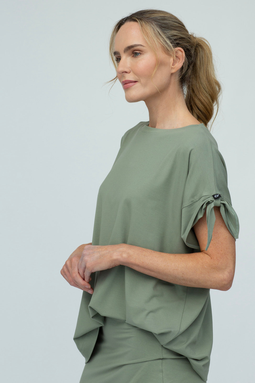 Kanchan Viscose Jersey Oversize Tee (Olive)