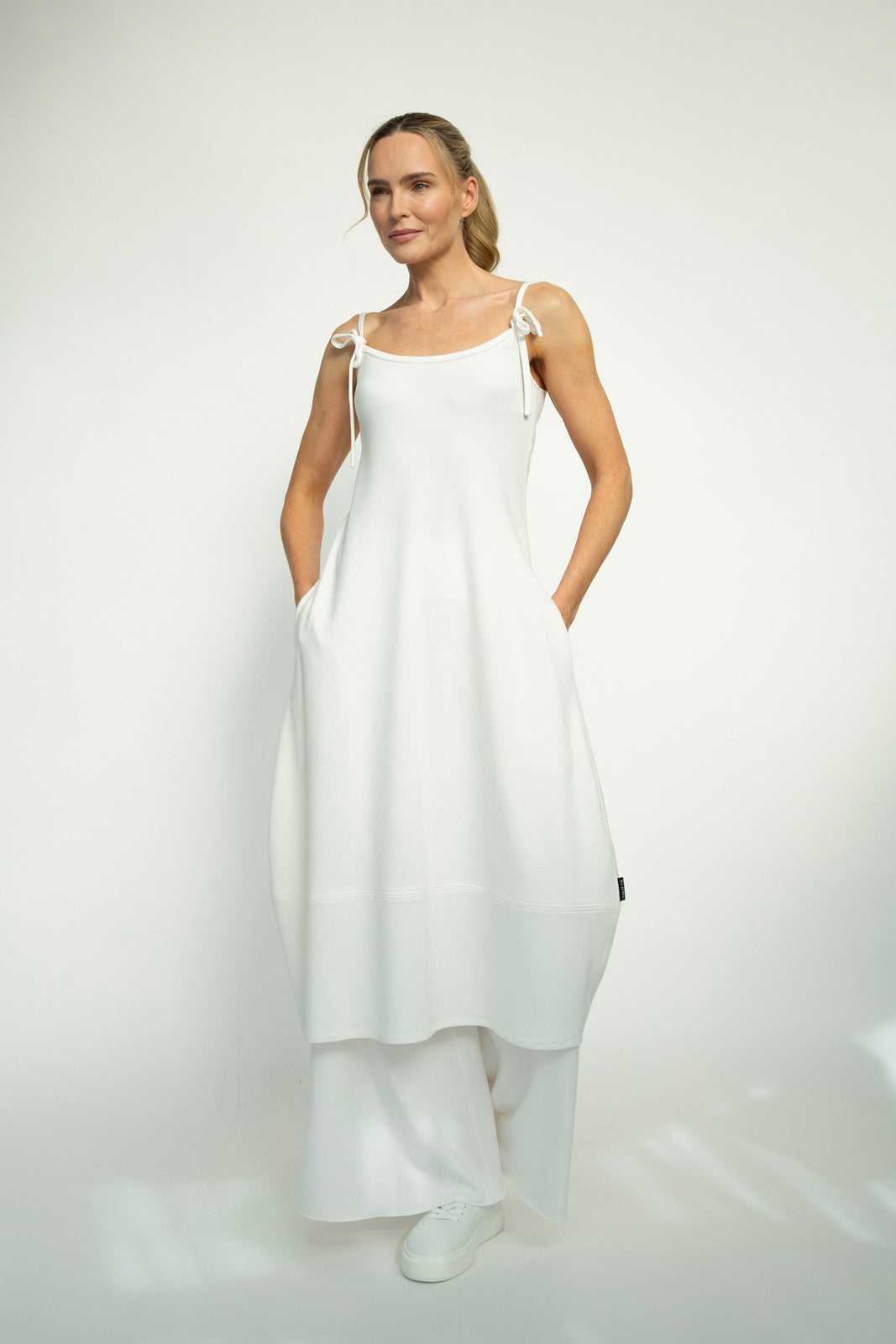 Hero Pinny (Soft White)