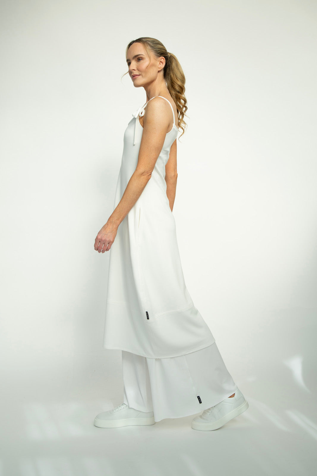 Hero Pinny (Soft White)