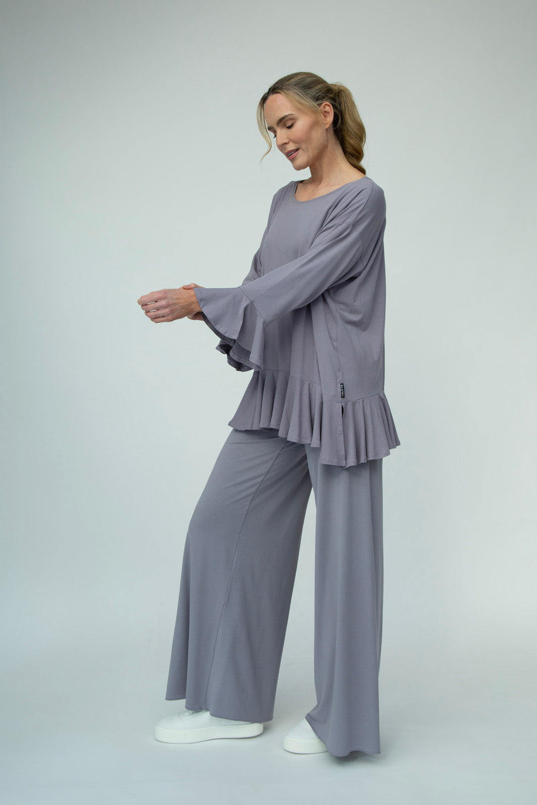 Blair Viscose Jersey Oversize Frill Hem Tunic (Silver Frost)