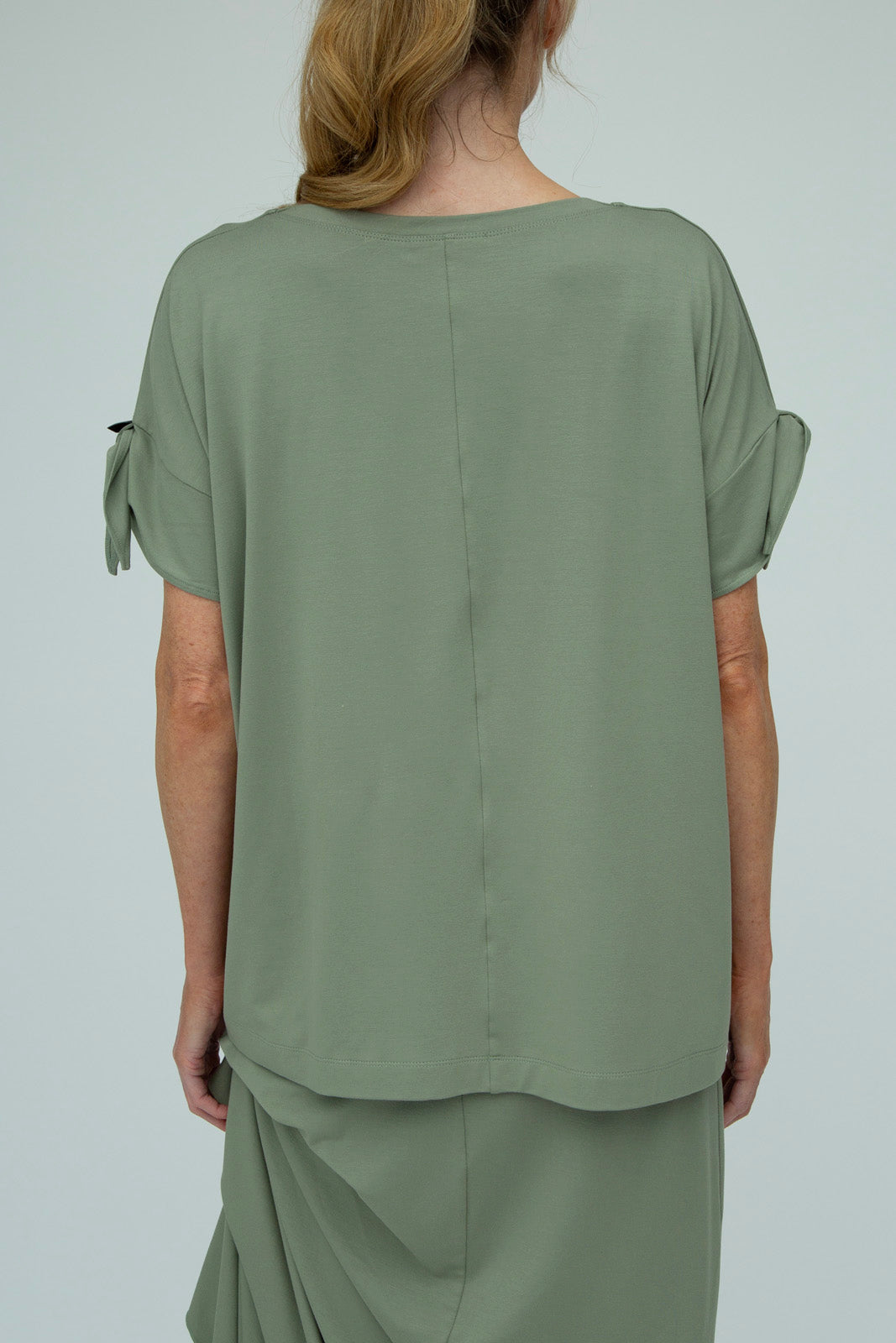 Kanchan Viscose Jersey Oversize Tee (Olive)