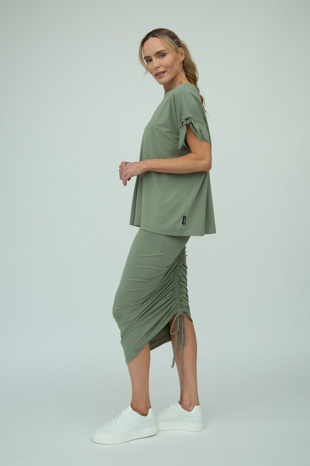 Kanchan Viscose Jersey Oversize Tee (Olive)